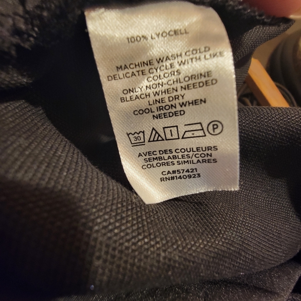 LOFT Black Wide-Leg Pants, Cropped - Picture 6 of 6